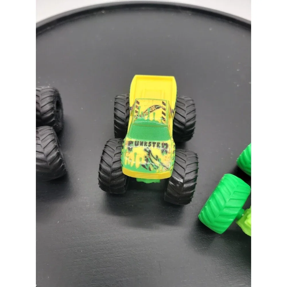 Mattel Hot Wheels Monster Jam Mighty Minis  Monster Trucks Lot of 3